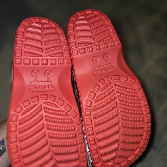 Womens Sz 6 Crocs Disney Minnie Mouse Mary Jane Clogs New - Picture 5 of 5